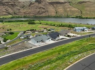 1482 River Ridge Dr, Asotin, WA 99402