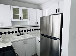 2385 NW 11th St APT A32, Miami, FL 33125