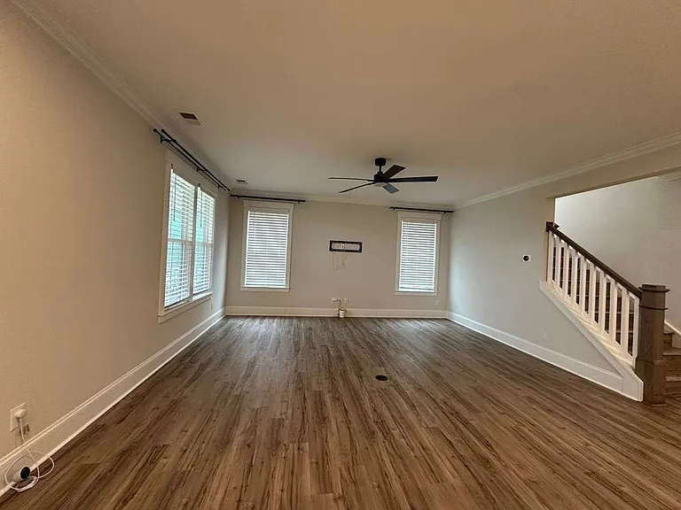216 Aquinas Way — Photo 8