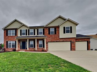 2715 Lauren Lake Dr, Shiloh, IL 62221