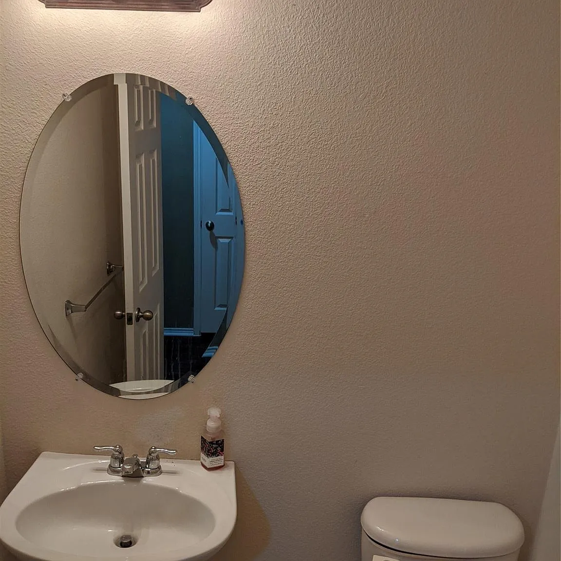 4 bed, 2942 sqft, $2,599 — Photo 4