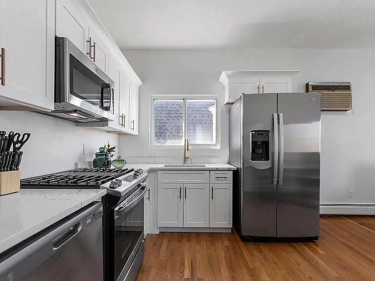 44 Dana St #6 — Photo 46