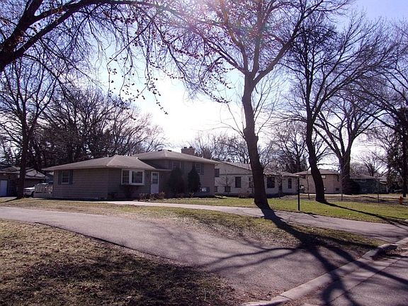 3rd image of 410 Quantico Ln N