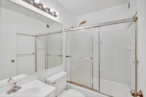 Rented by Compass | media 12