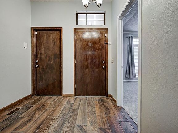5th image of 16929 Cedarwood Dr