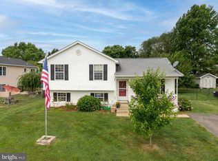 25 Cottontail Ct, Ranson, WV 25438
