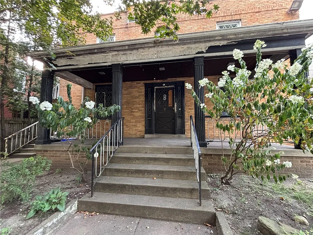 Studio, 1.5 bath, 2616 sqft, $4,500 — Photo 1