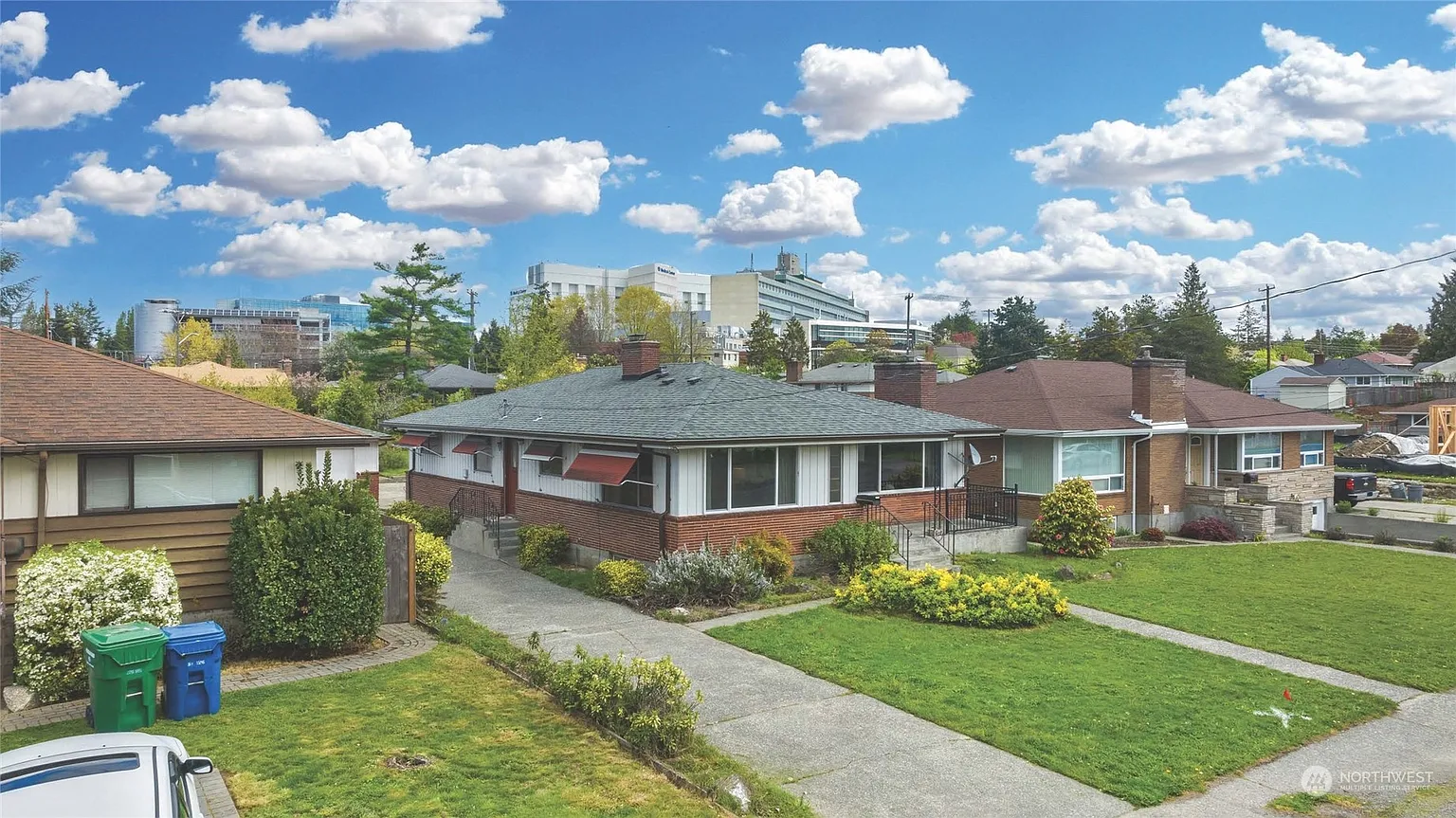 1554 S Angeline Street photo 1