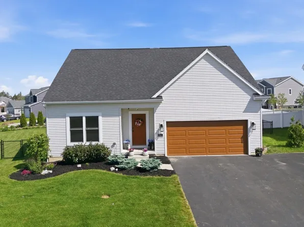 5561 Cooper Rdg, Hamburg, NY 14075