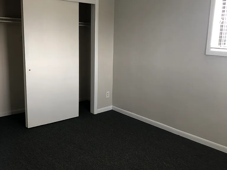 1511 S Summit View Dr #UPPER LEVEL — Photo 13