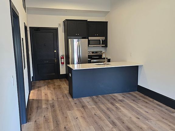 3rd image of 400 Northampton St #206