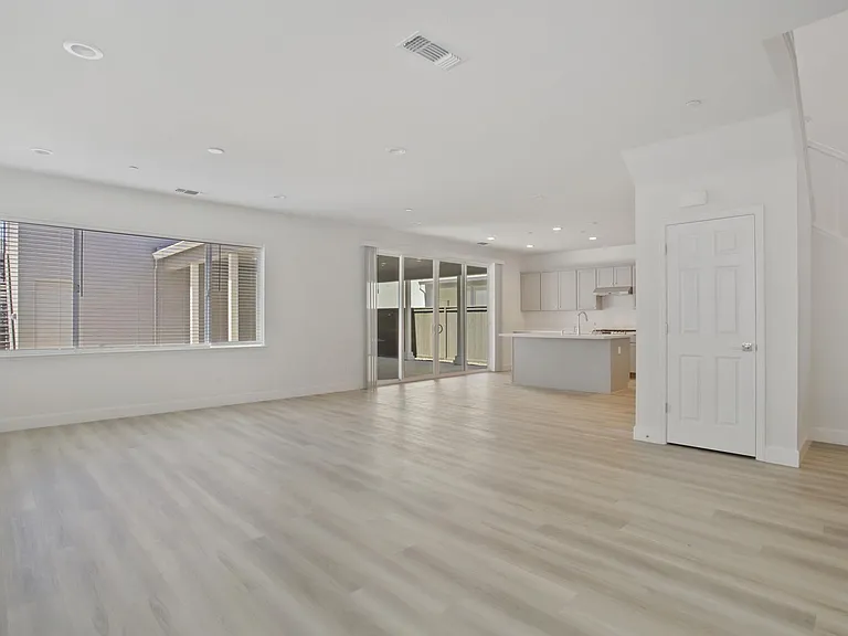 2926 Granger St — Photo 22