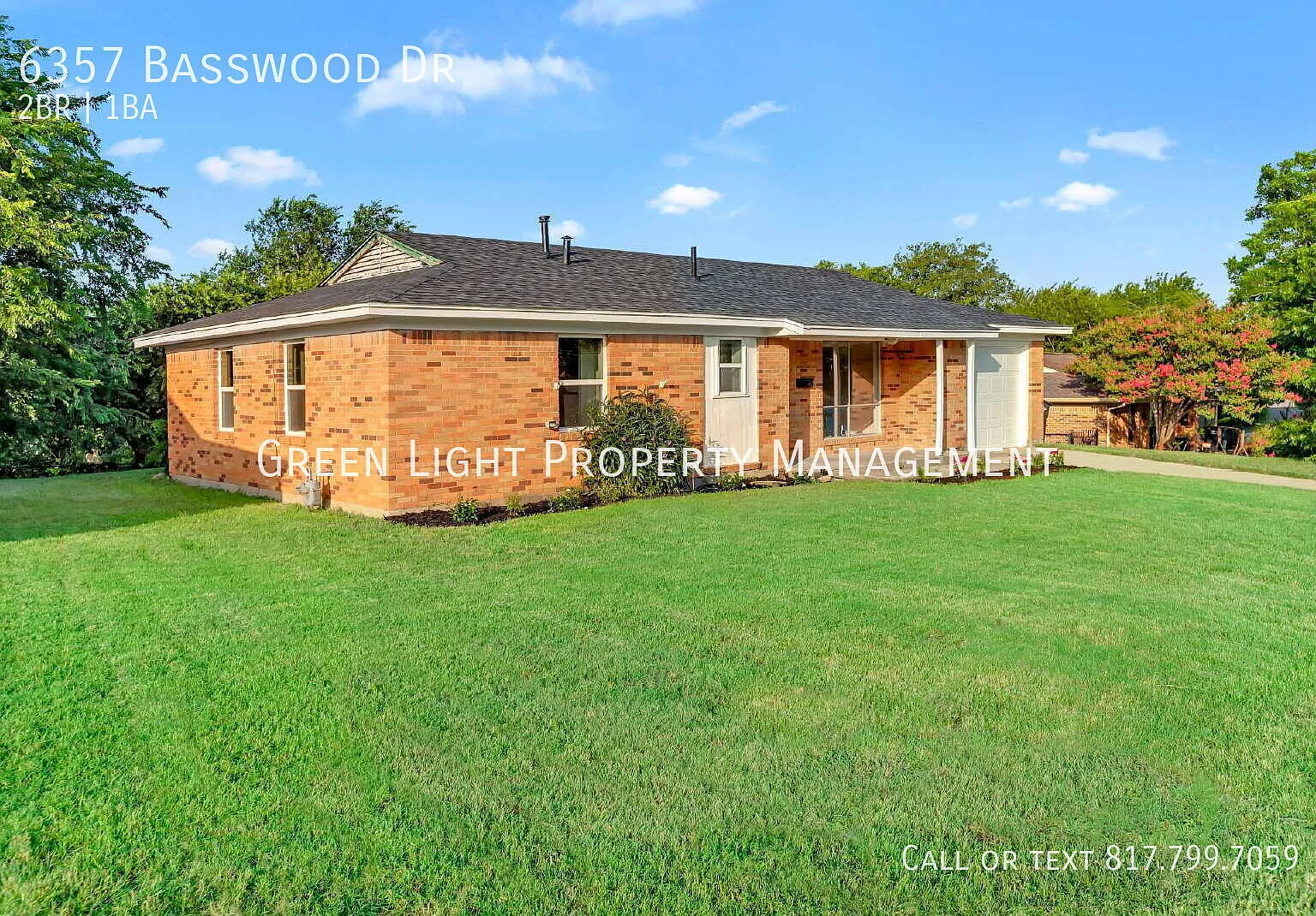 Beautifully Remodeled 2 Bed, 1 Bath with a Huge Backyard and Covered Porch — Photo 2