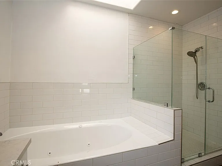 1403 W Santa Cruz St — Photo 26