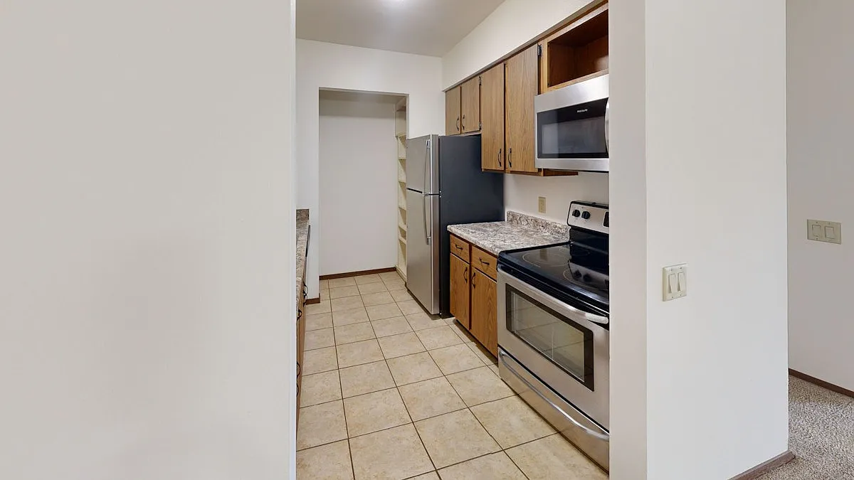 High Point Commons Apartments — Photo 1