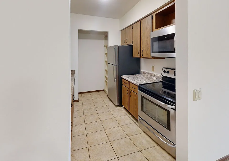 High Point Commons Apartments