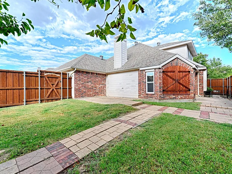 3912 Releigh Ct — Photo 25