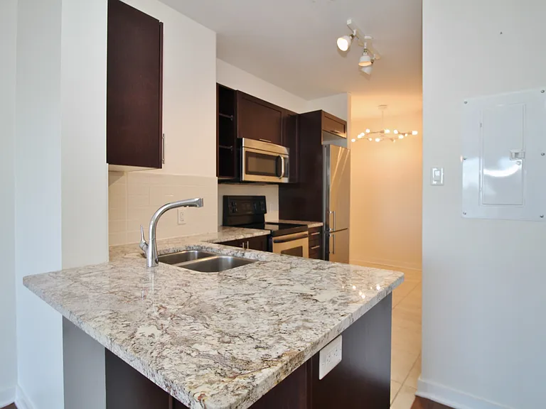 300C Lett St #422 — Photo 7
