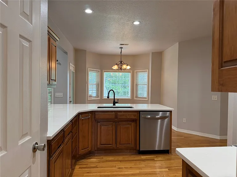 1 Elder Ln — Photo 5