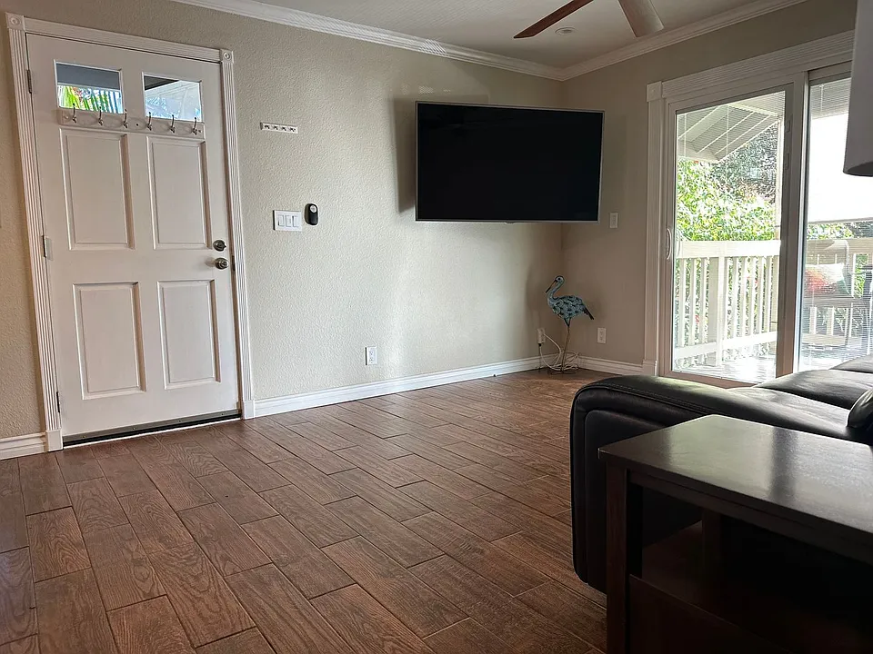 140 Uwapo Rd #51203