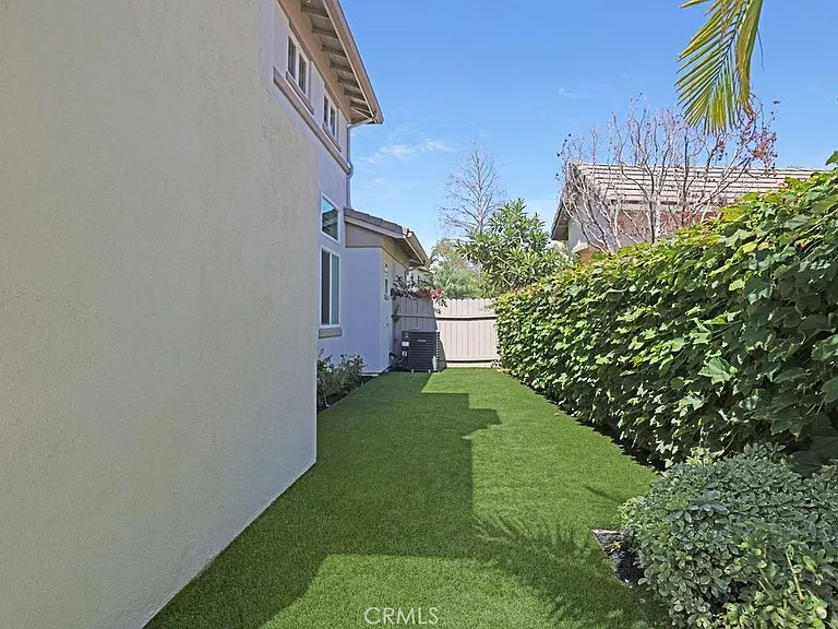 57 Laurelhurst Dr — Photo 31