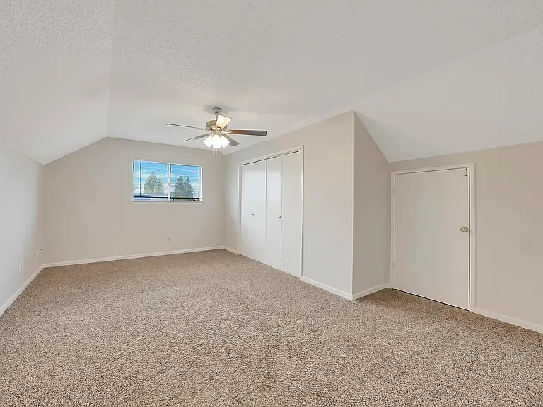 2297 N Polk St — Photo 29