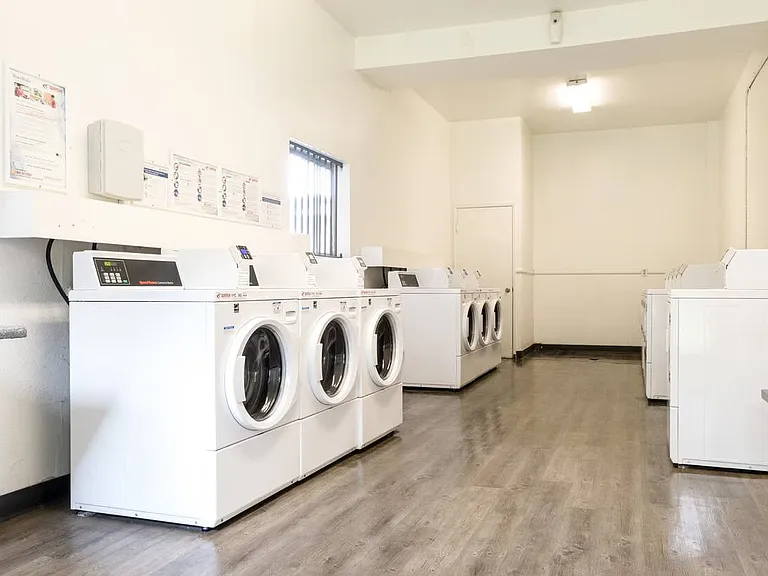 Oro Apartments — Photo 9