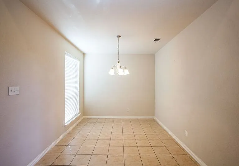 2805 Gooseberry Dr — Photo 5