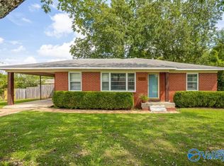 2406 Crestwood Dr SW, Huntsville, AL 35805