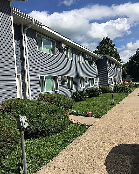 1st image of 411 Water St