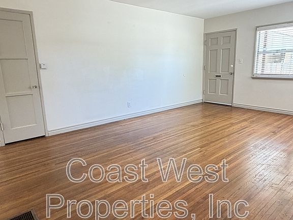 2nd image of 1041 Loring St