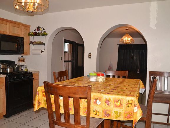5th image of 934 W Calle Evelina