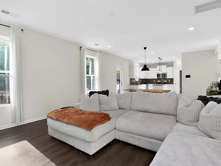 7132 Wheyfield Dr — Photo 8