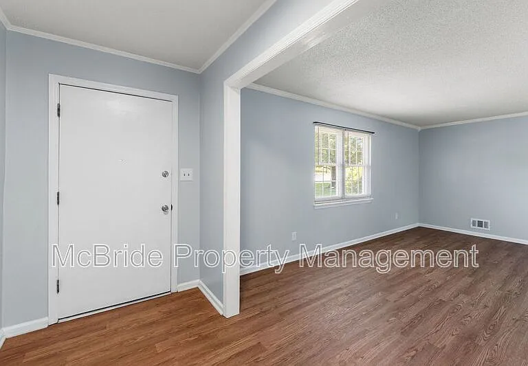 293 Twin Pines Dr — Photo 4