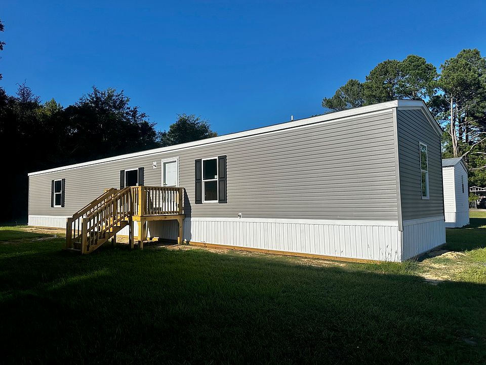 1st image of 545 Canterbury Ct