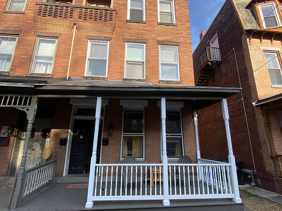 1st image of 1625 Green St #2