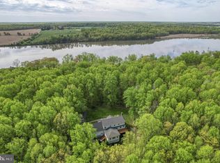 147 S Shore Rd, Elkton, MD 21921