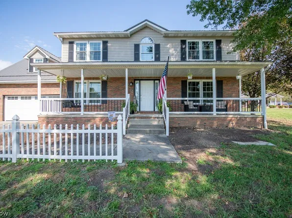 4033 W State St, New Philadelphia, OH 44663