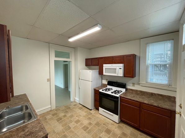 525 S 9th St #4