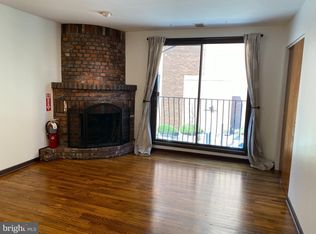 1824 South St #2, Philadelphia, PA 19146