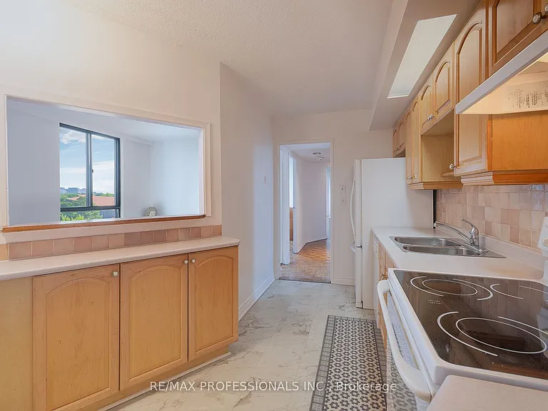284 Mill Rd #B1 — Photo 11
