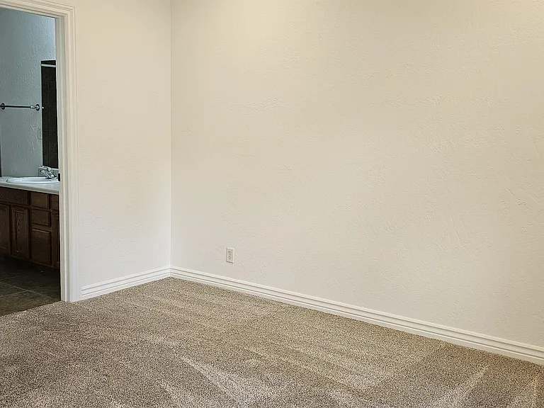 1471 E Payton Way — Photo 8