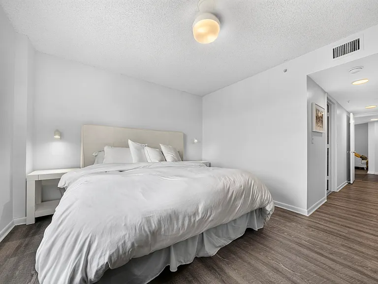 520 SE 5th Ave #2211 — Photo 32