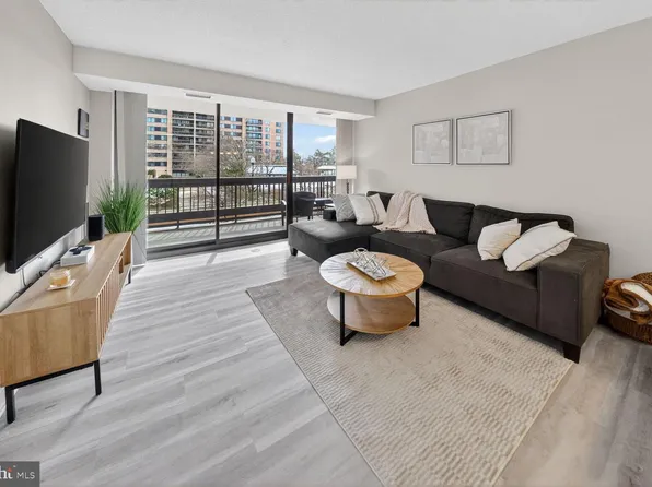 5505 Seminary Rd APT 118N, Falls Church, VA 22041