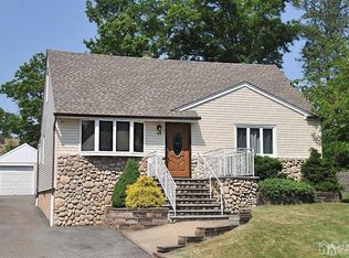 63 Kimberly Rd, Colonia, NJ 07067
