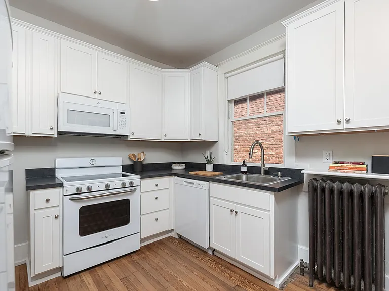 315 Vine St — Photo 8