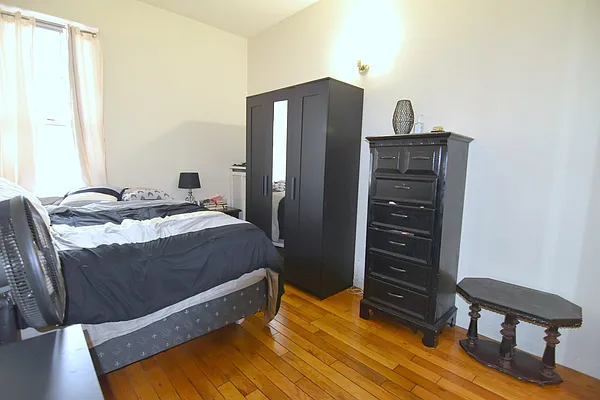 Rented by Manhattan Spaces | media 16