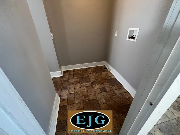 74 Ash St #1 — Photo 10