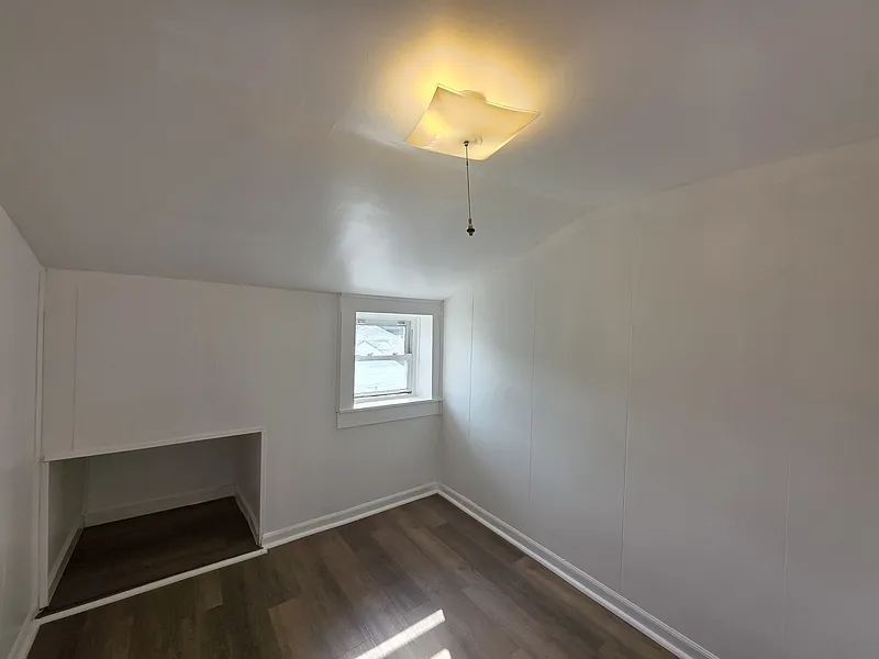 2 bed, 1.0 bath, 600 sqft, $1,100 — Photo 3