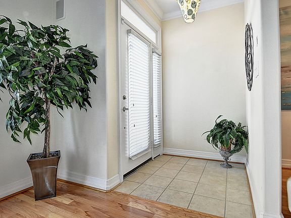 4th image of 204 67th St